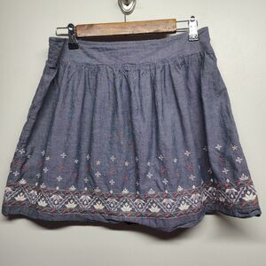 American Eagle Mini Skirt Women Size M Blue Chambray Floral Embroidery Girly